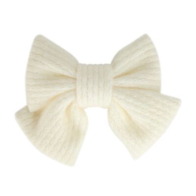 Knitted Bow Clip in Off White