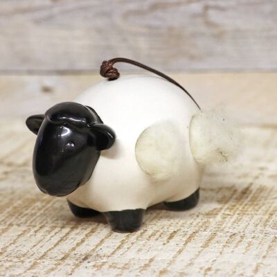 Woolie the sheep - Ceramic sheep with nesting wool