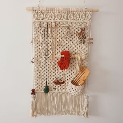 Porte-bijoux en macramé