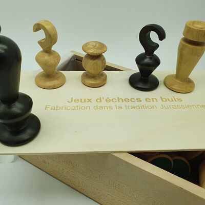 Modern boxwood chess pieces - Size n°5 weighted