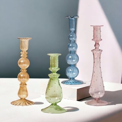 Kerzenhalter aus Glas im Künstlerstil