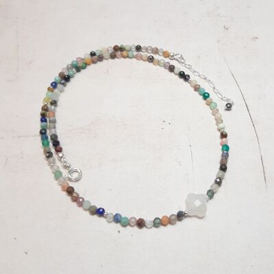 Kleeblatt-Halskette mit Natursteinen und 925er Silber