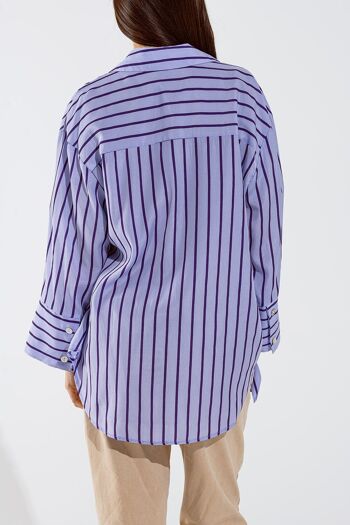 Camisa lavande avec des rayons moradas et des bolsillos en el pecho. 2