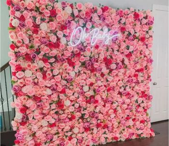 mur de fleurs - décoration de mariage - décoration murale - mur de roses 1