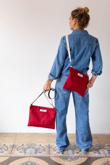 Sac bandoulière rouge avec poignée en cuir 5