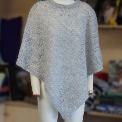 ARIANE Mouse Cape Mohair