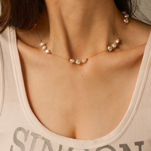 Timeless Design Pearl Beads Slim Necklace