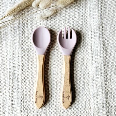 Cucchiaio e forchetta in silicone con manico in bambù - Rosa tenue