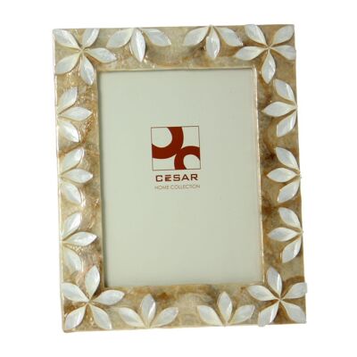 MOTHER OF PEARL PHOTO HOLDER 15X20CM NATURAL/TAN RELIEF FLOWERS _EXT:22X27.5X1CM LL37852