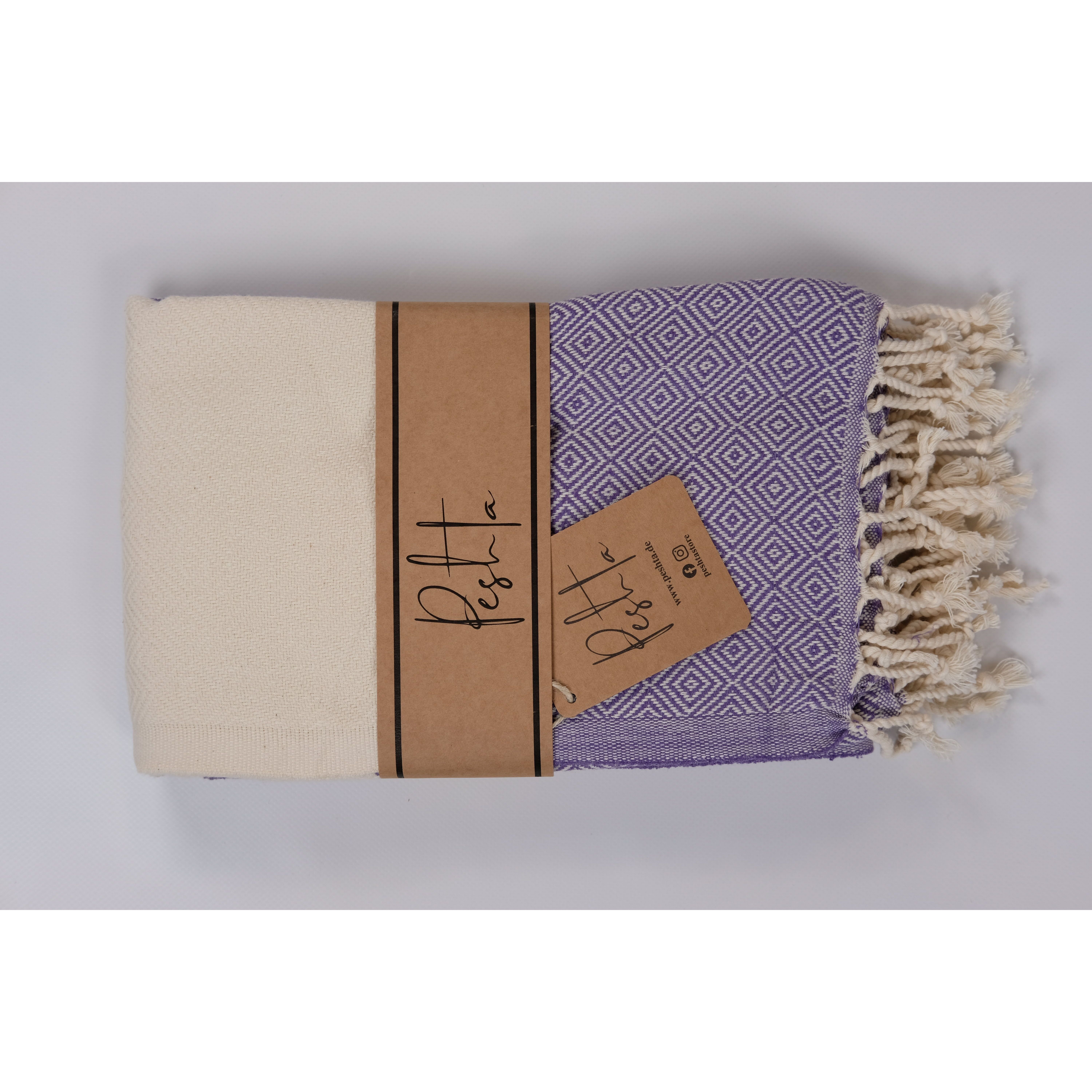 Bandai. Leuchtende Farben mit attraktivem Rautenmuster und Bordüre in Natur. In 6 Farben.