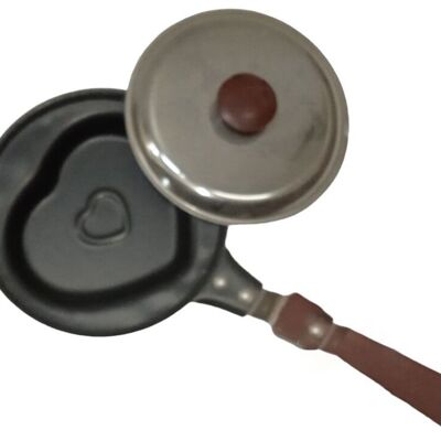 PAN WITH LID FOR PANCAKES OR FRIED EGG "HEART" DIMENSION: 26x13cm SP-071E