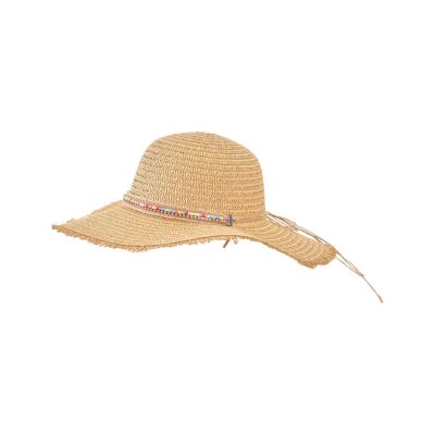 Sombrero de paja para mujer con decoración de cadenas y flecos.