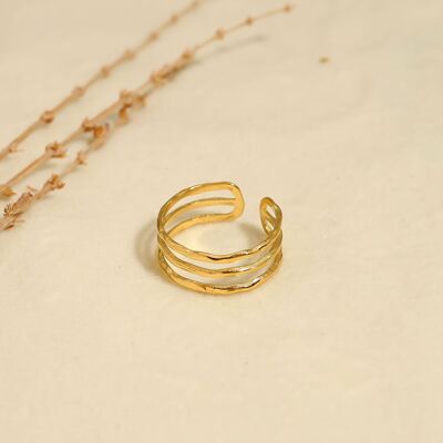 Adjustable triple line gold ring