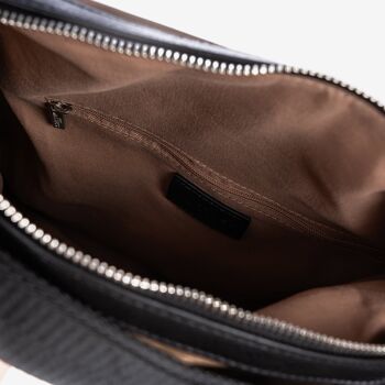 Sac bandoulière transformable en sac à dos, couleur marron, Série Tanganyika. 32x34x17cm 2