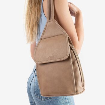 Sac à dos femme, couleur camel, Série Backpacks - 26x27x12 cm 2