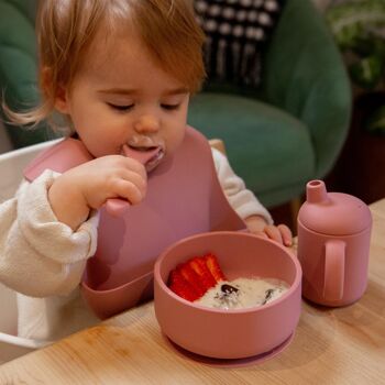 Bol à ventouse en silicone pour bébé avec couvercle - Par Tiny Dining 15