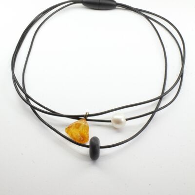 El Hierro leather necklace amber