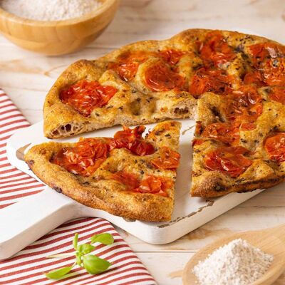Fresh Barese focaccia with tomatoes and extra virgin olive oil - 1 box bought, 1 box free!