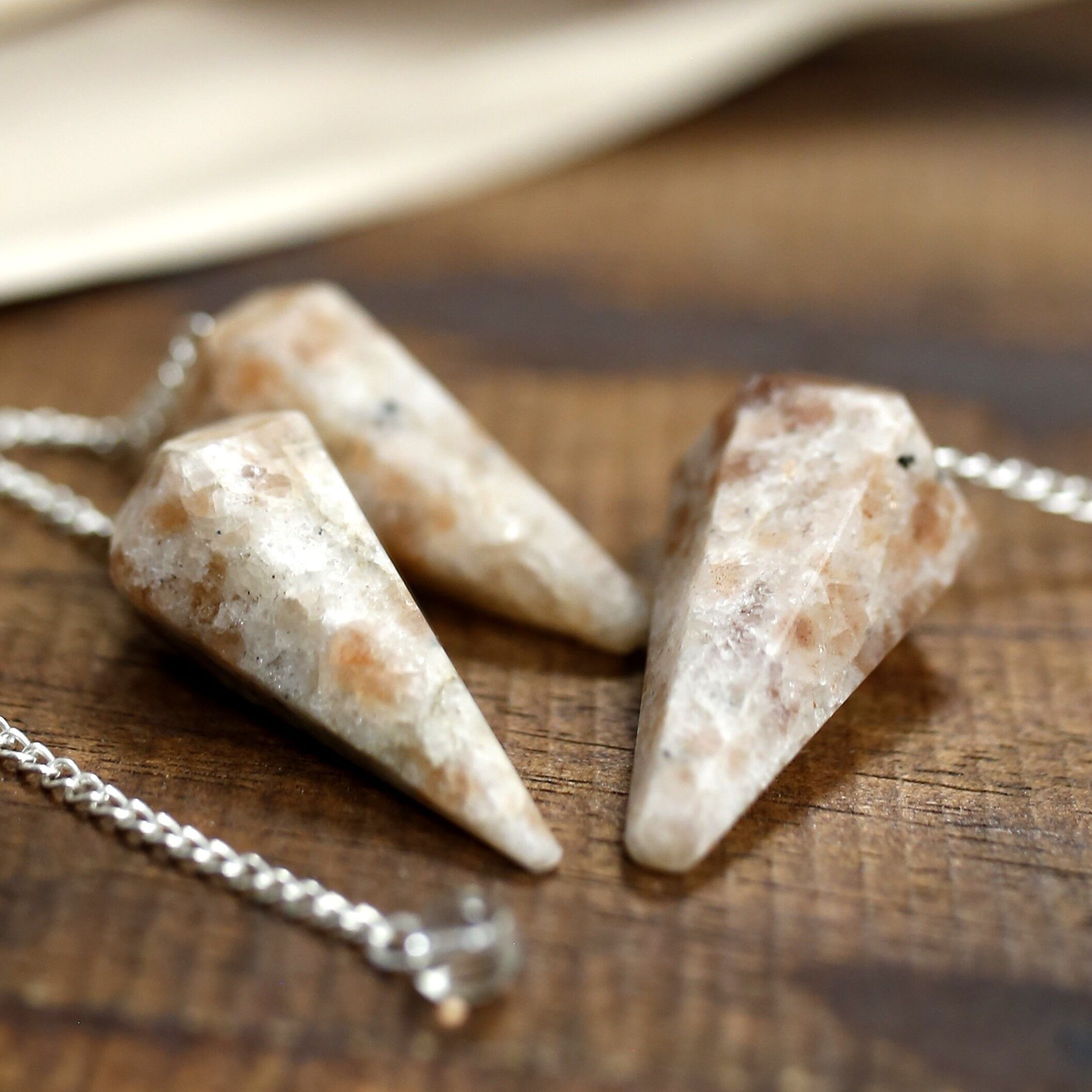 3 pendoli magici - pietra del sole