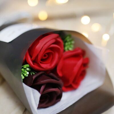 Bouquet di rose di sapone in scatola - rosso