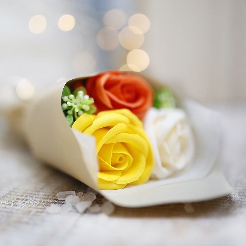 Bouquet de fleurs de savon en boîte - orange