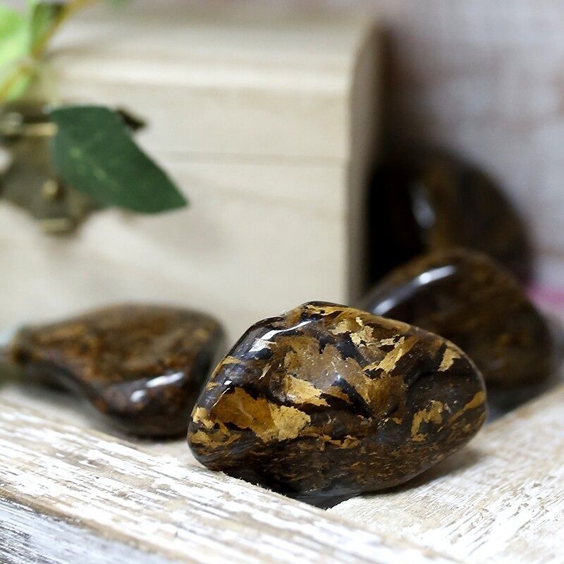 Pierres naturelles irrégulières - bronzite 200gr.