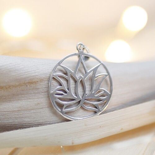 Colgante plata - liso flor de loto