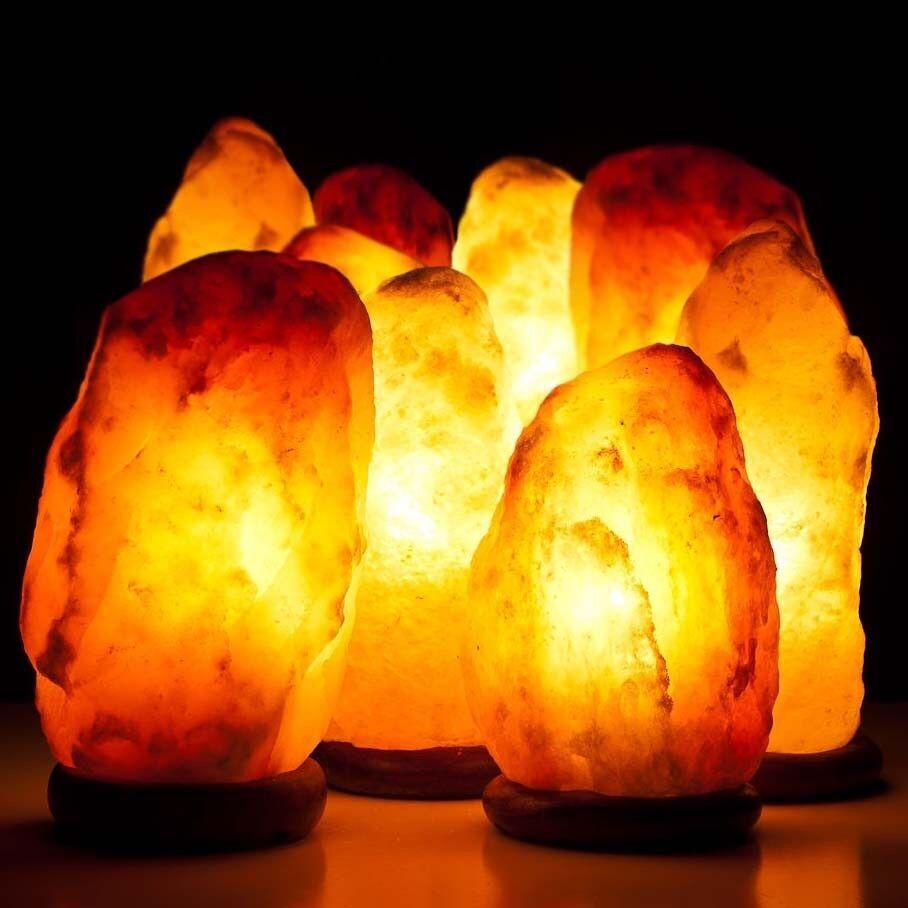 8 Natural salt lamps 1.5-2 Kg (carton)