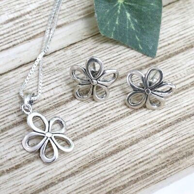 Silver necklace and earrings set - Flower