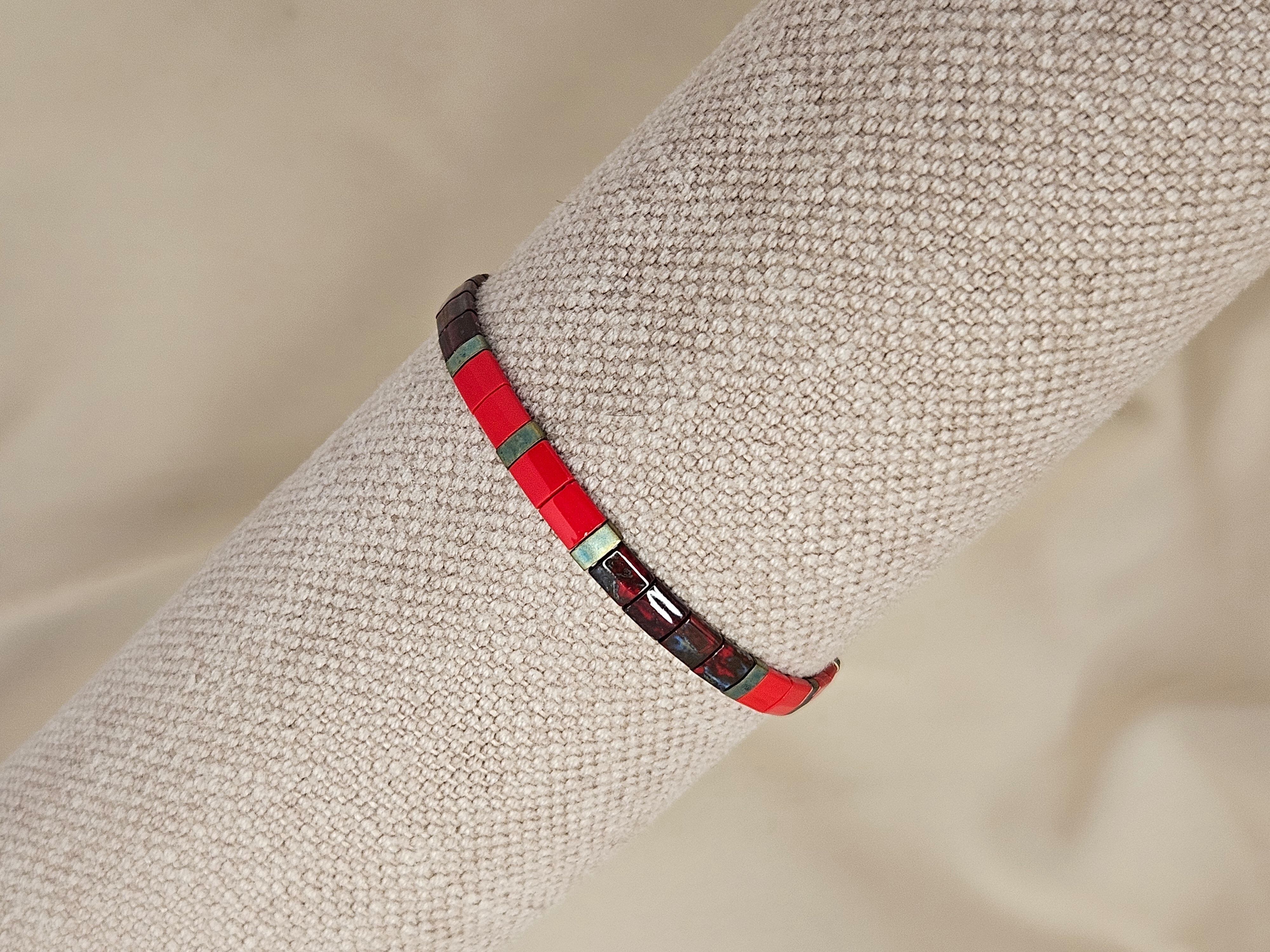 Pulsera Unitila Rojo, bronce patinado verde y Rojo Picasso
