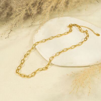 Gold chain link necklace