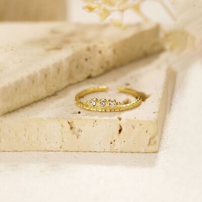 Anello linea gold con tris di strass