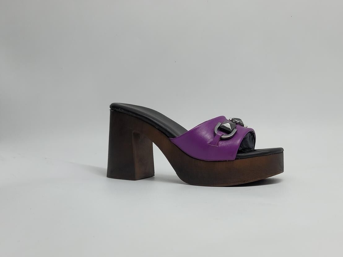 Purple Clog Sandals with Front Strap and Decorative Accent for Spring Summer