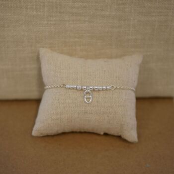 Bracelet chaine et perle avec pendentif 2