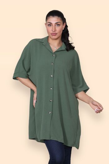 Chemise légère surdimensionnée à col allongé avec dos plissé pour un maximum de confort de mouvement Couleurs unies, grande taille incluse Coupe ample Baggy Manches courtes Épaules tombantes Femme Printemps Eté Boutonné - Convient jusqu'au UK26 11