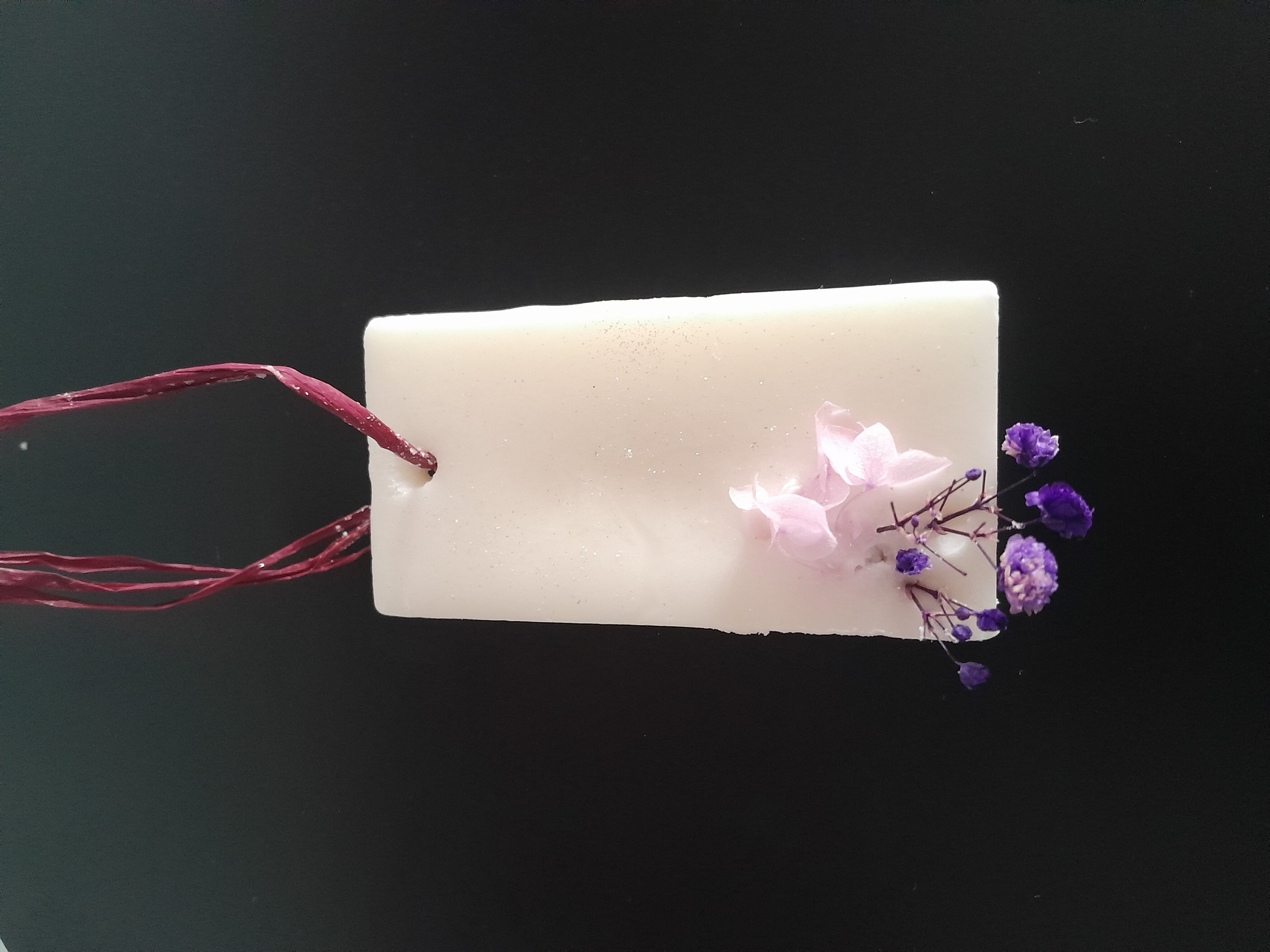 Pendelleuchte mit Kaschmir- und Seidenduft