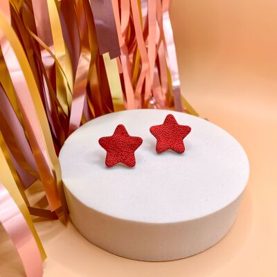 Red leather star earrings