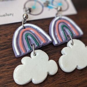 Boucles d'oreilles arc-en-ciel et nuages