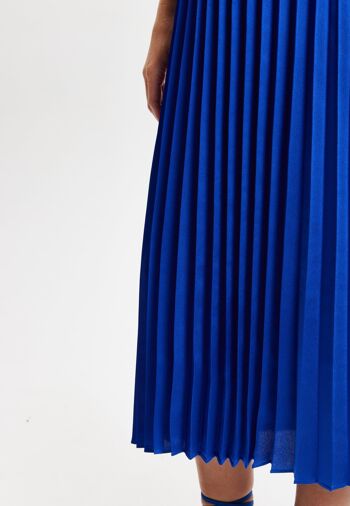 Liquorish - Robe mi-longue bleu roi avec détails plissés 5