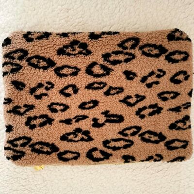Maxi clutch de mujer en tejido de leopardo