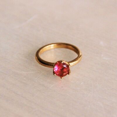 Stainless steel ring with zirconia stone – bright pink/gold