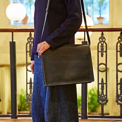 Grand sac messager en cuir de buffle noir