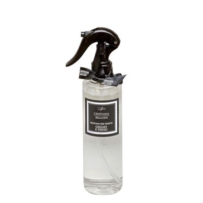 Spray Assainissant Parfumé pour Tissus et Surfaces 250ml Giglio & Fieno