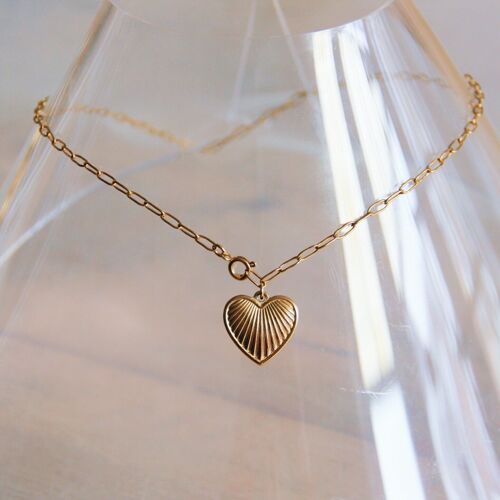 Stainless steel d-chain necklace with decorated heart - gold