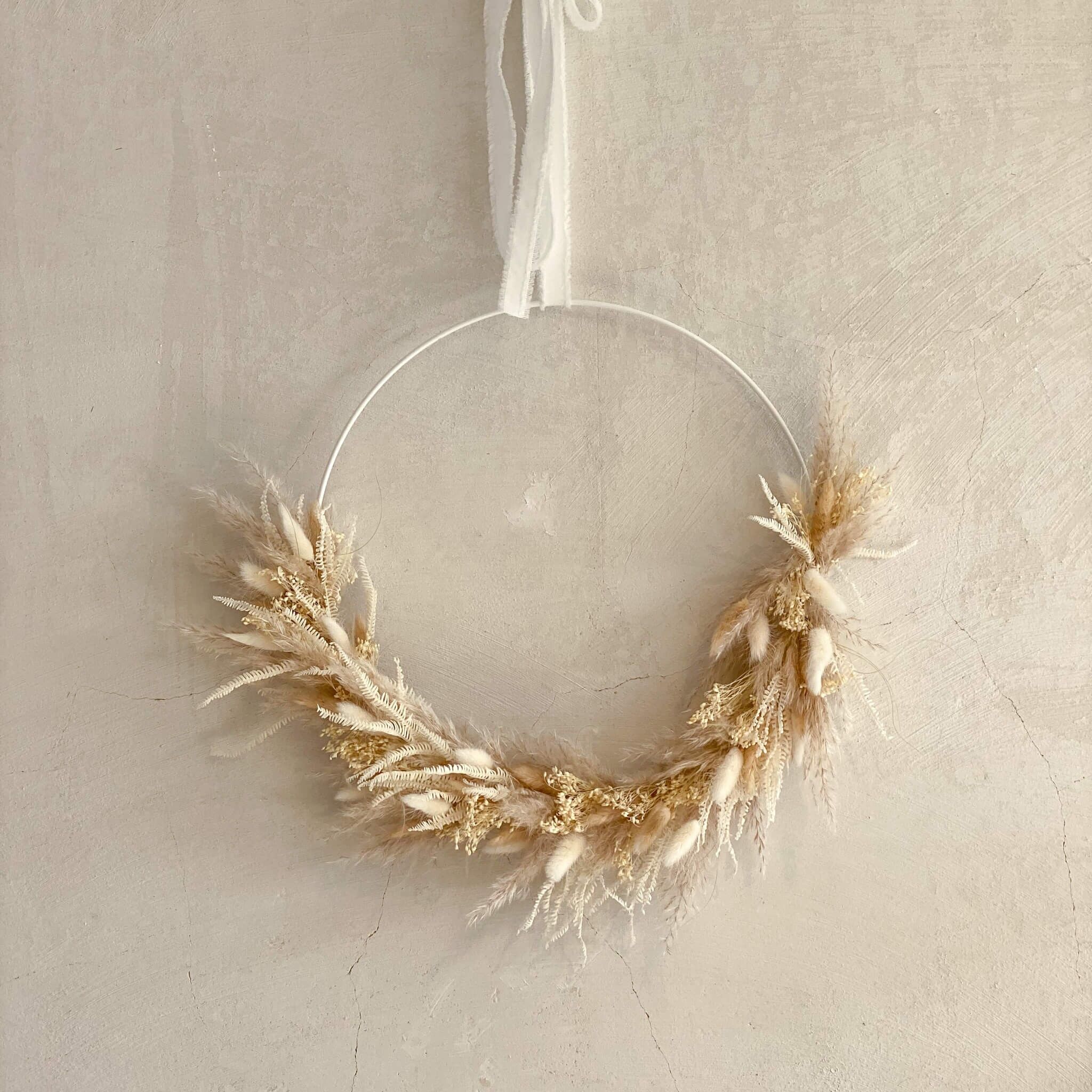 Boho Heaven: ghirlanda di fiori secchi con erba di pampa