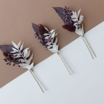 Hairpin dried flowers eucalyptus bordeaux wintry
