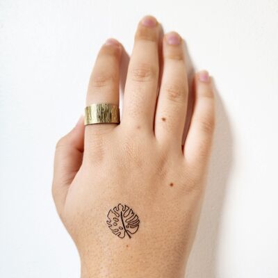 monstera leaf temporary tattoo (set of 4)