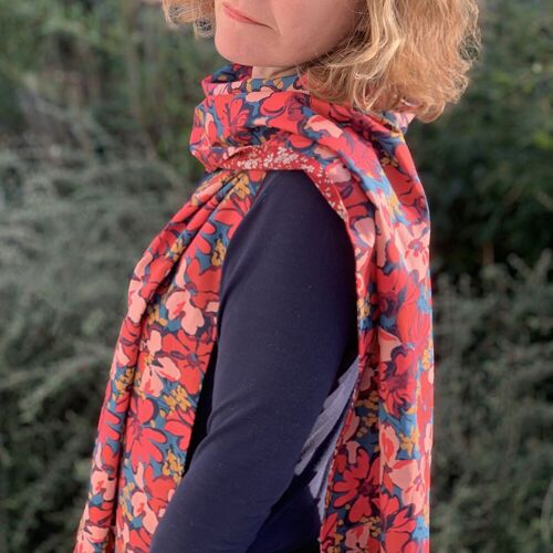 Foulard en Liberty rouge et rose