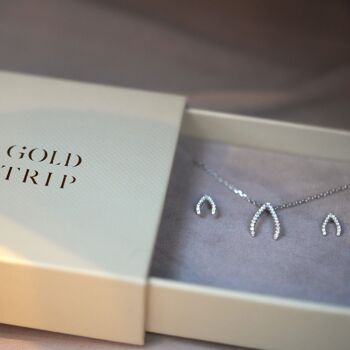 Coffret cadeau collier et boucles d'oreilles Wishbone étincelant 3