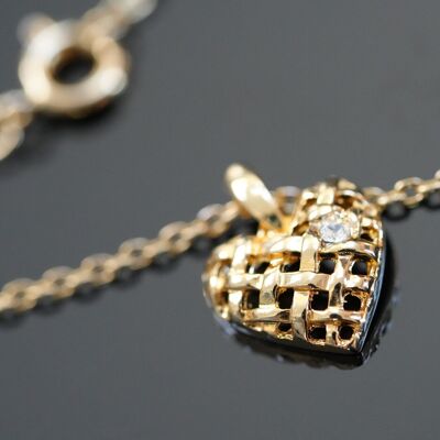 Vintage Lattice Heart Pendant